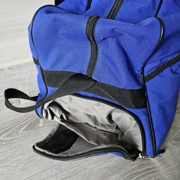 SAMSONITE Blue Carry On Weekend Duffle Bag Luggage Gym Strap w/Shoe Storage - Picture 5 of 14